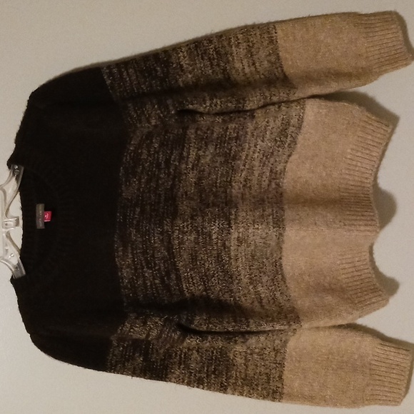 Vince Camuto Brown and Tan Crew Neck Sweater Warm Soft Cozy - Picture 1 of 5